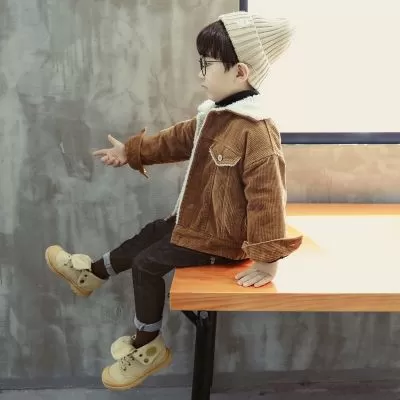 Blouson velours côtelé avec doublure fourrure intérieure pour enfant