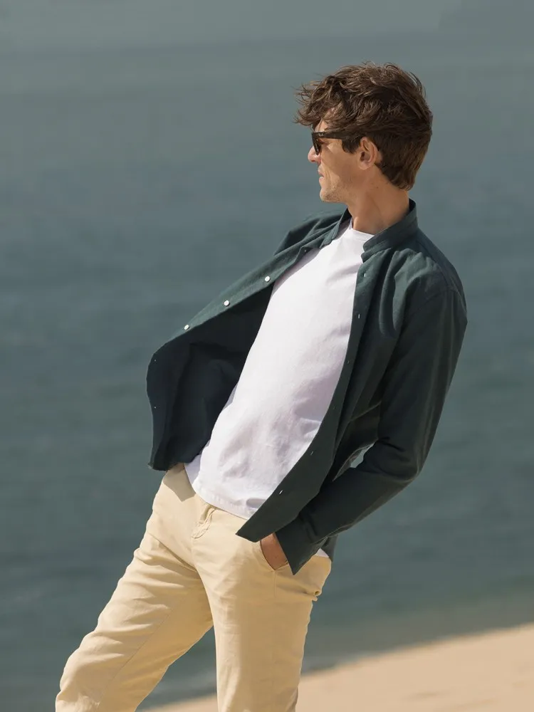 Chemise col mao en oxford gratté vert