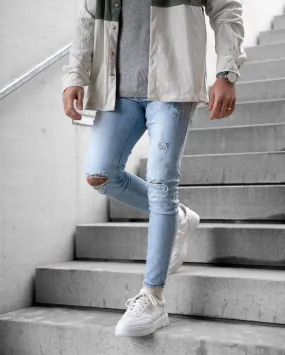 Jean skinny légèrement stretch et déchiré