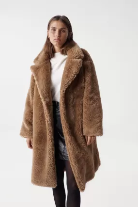 Manteau en fourrure