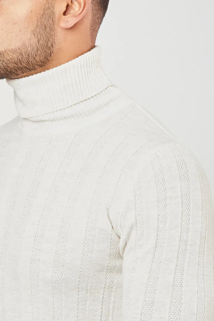 Pull col roulé écru en maille