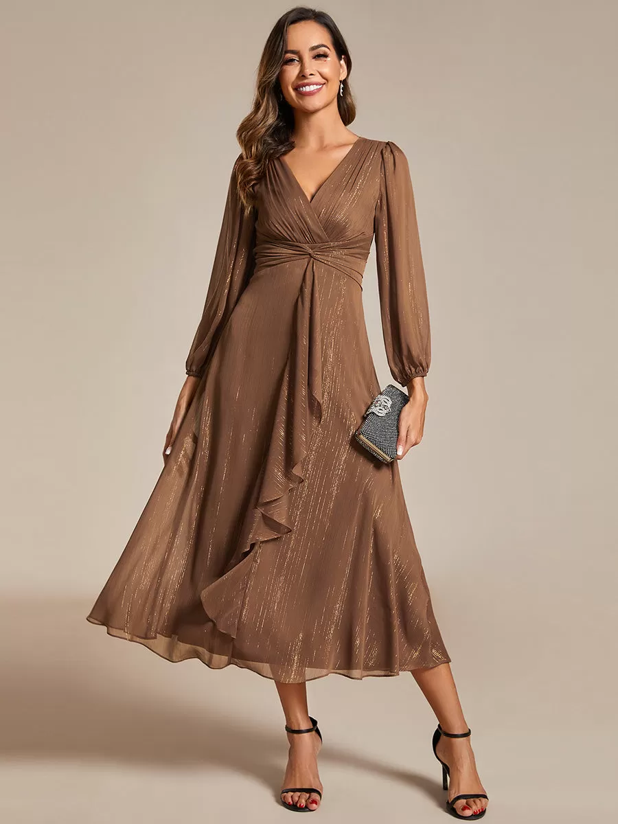 Robe de soirée trapèze scintillante à manches longues et col en V en mousseline de soie avec torsadé