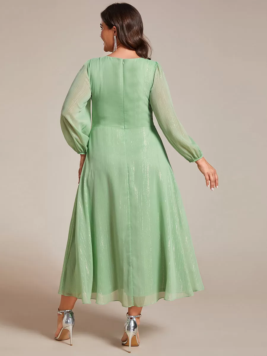 Robe de soirée trapèze scintillante à manches longues et col en V en mousseline de soie avec torsadé