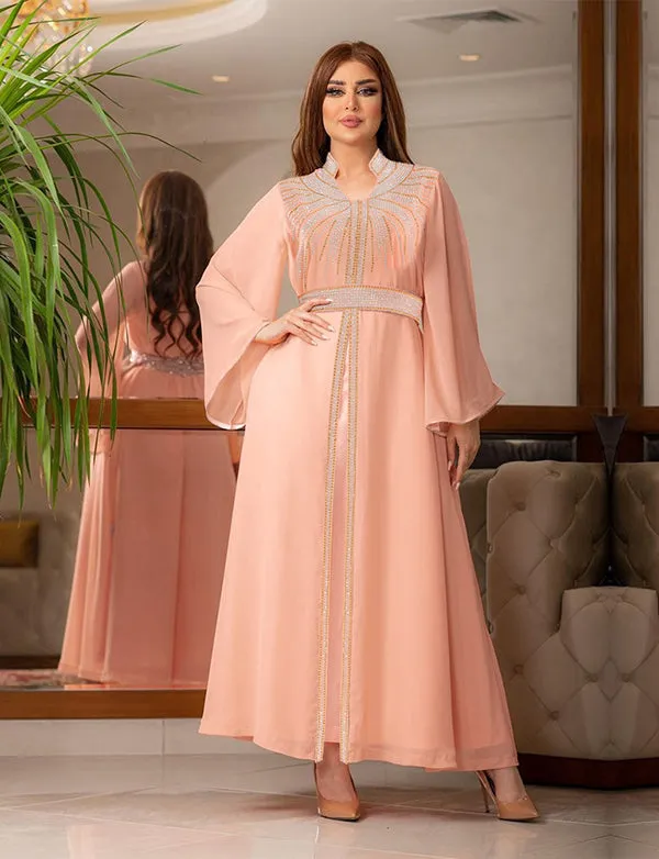 Robes caftan estampillées de diamants
